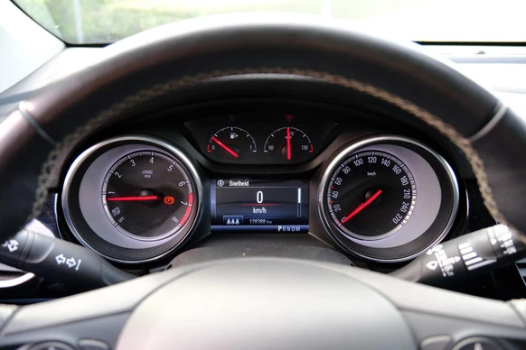 Opel Astra - Afbeelding 13 van 30