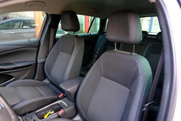 Opel Astra - Afbeelding 29 van 30