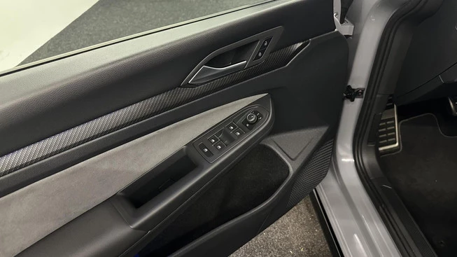 Volkswagen Golf - Afbeelding 20 van 30