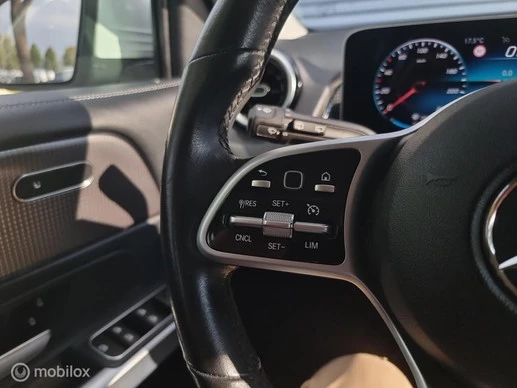 Mercedes-Benz GLB - Afbeelding 18 van 30