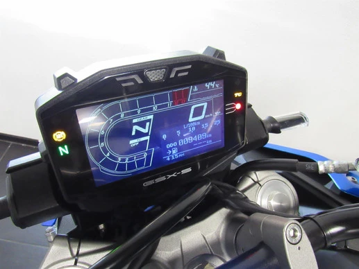 Suzuki GSX - Afbeelding 7 van 7