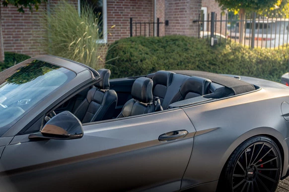Ford Mustang - Afbeelding 8 van 24