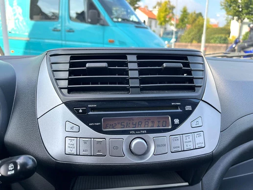 Suzuki Alto - Afbeelding 7 van 16