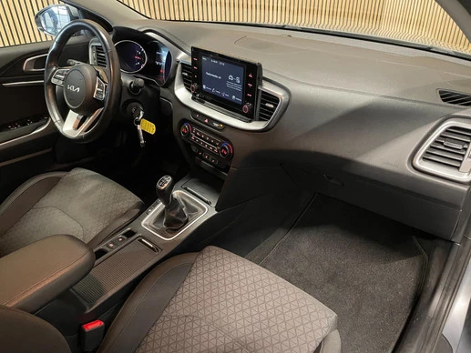 Kia Ceed - Afbeelding 13 van 30