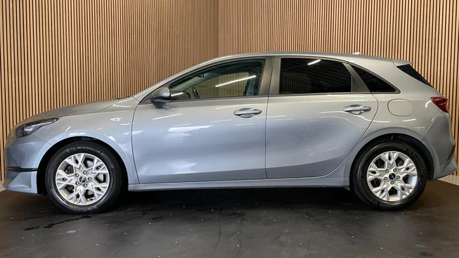 Kia Ceed - Afbeelding 22 van 30
