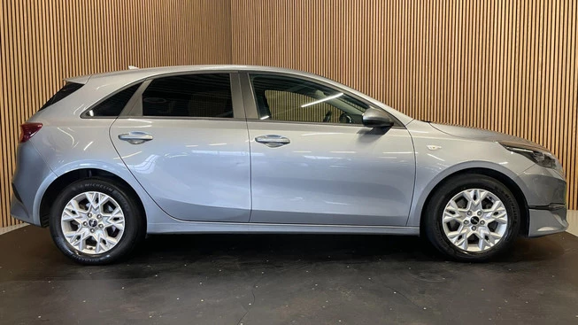 Kia Ceed - Afbeelding 23 van 30