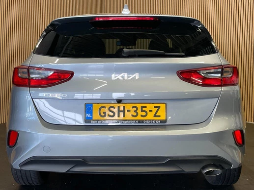 Kia Ceed - Afbeelding 27 van 30