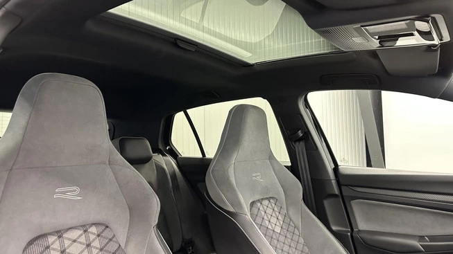 Volkswagen Golf - Afbeelding 15 van 30