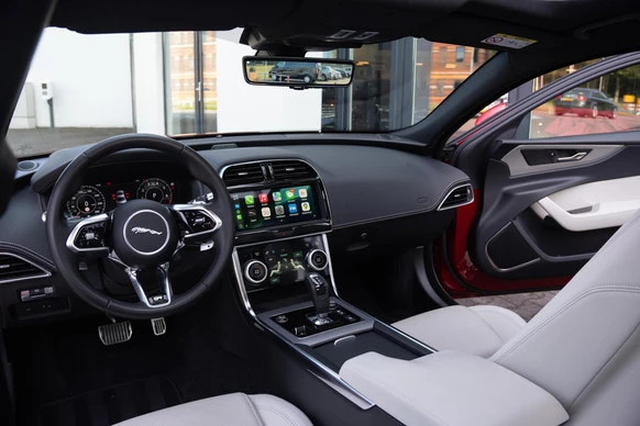 Jaguar XE - Afbeelding 15 van 30