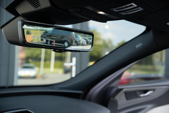 Jaguar XE - Afbeelding 16 van 30