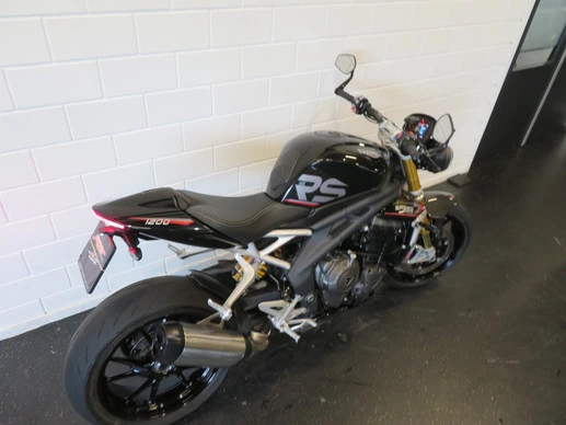 Triumph Speed Triple - Afbeelding 11 van 13