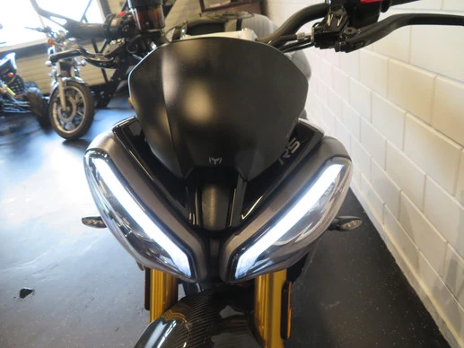 Triumph Speed Triple - Afbeelding 13 van 13