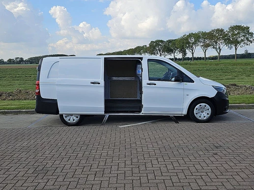 Mercedes-Benz Vito - Afbeelding 12 van 15