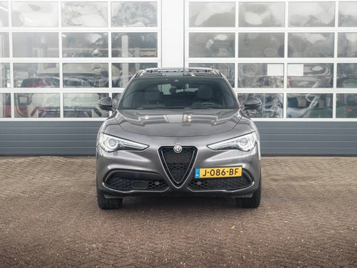 Alfa Romeo Stelvio - Afbeelding 2 van 28