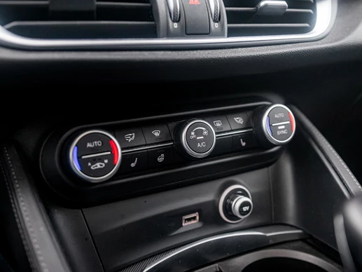 Alfa Romeo Stelvio - Afbeelding 18 van 28