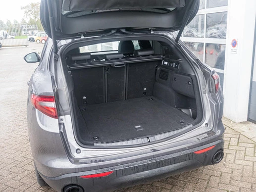 Alfa Romeo Stelvio - Afbeelding 23 van 28
