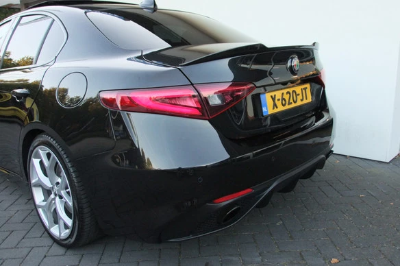 Alfa Romeo Giulia - Afbeelding 11 van 30