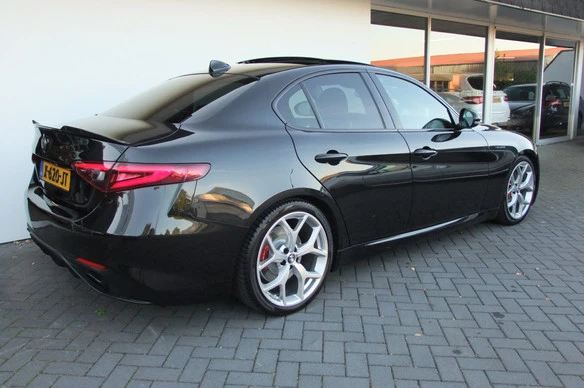 Alfa Romeo Giulia - Afbeelding 16 van 30