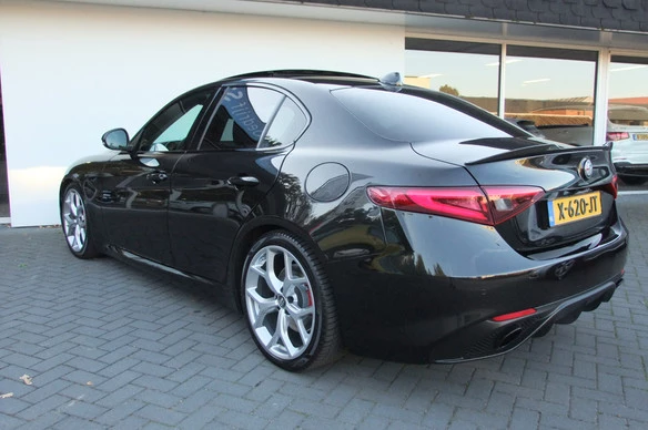 Alfa Romeo Giulia - Afbeelding 22 van 30