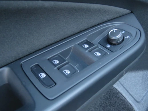 Volkswagen Golf - Afbeelding 25 van 30