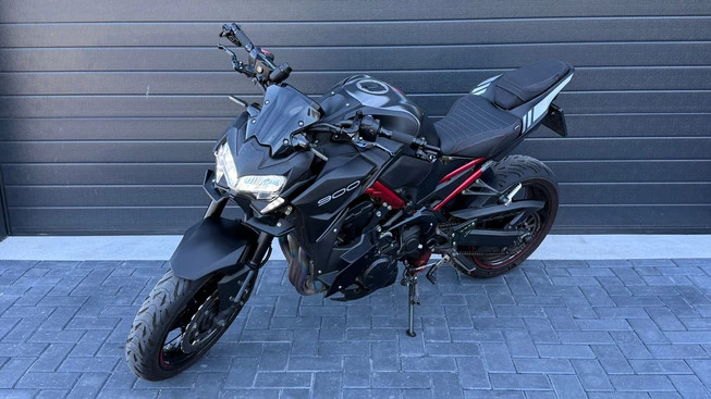 Kawasaki Z900 - Afbeelding 1 van 18