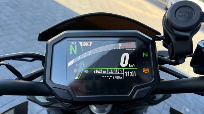Kawasaki Z900 - Afbeelding 3 van 18