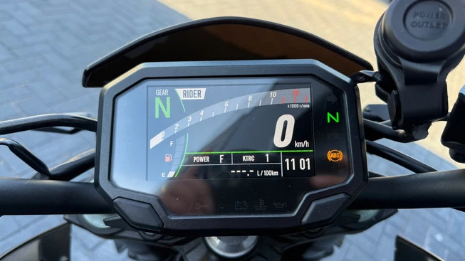 Kawasaki Z900 - Afbeelding 4 van 18