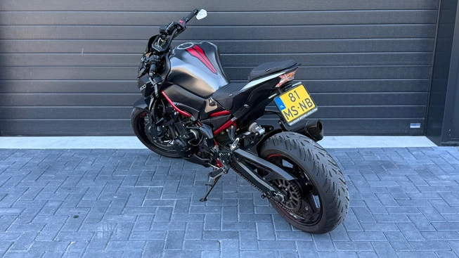 Kawasaki Z900 - Afbeelding 6 van 18