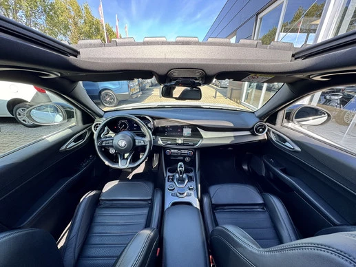 Alfa Romeo Giulia - Afbeelding 3 van 25