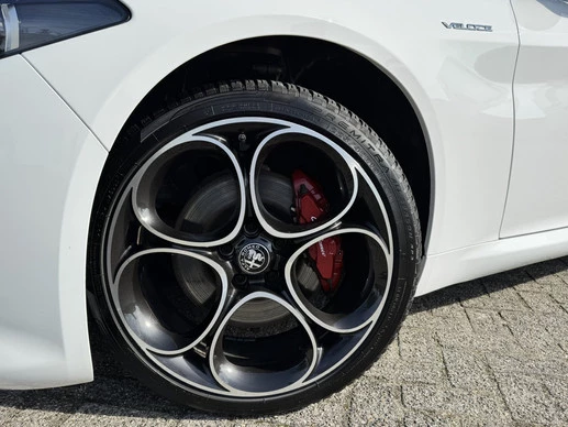 Alfa Romeo Giulia - Afbeelding 10 van 25