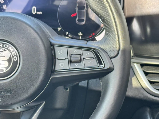 Alfa Romeo Giulia - Afbeelding 16 van 25