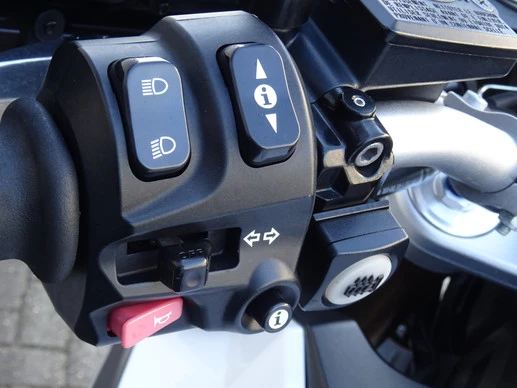 Triumph Tiger - Afbeelding 8 van 16