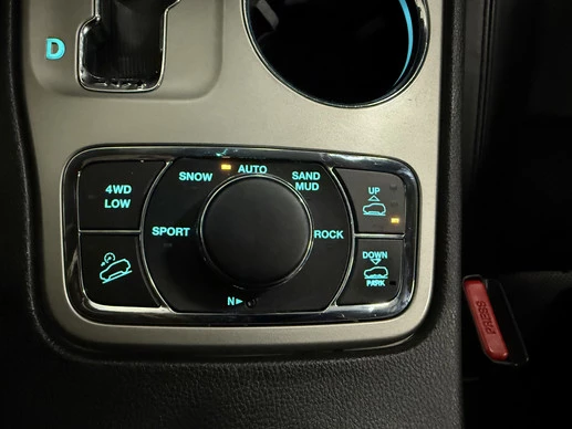 Jeep Grand Cherokee - Afbeelding 17 van 30