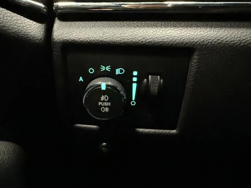 Jeep Grand Cherokee - Afbeelding 28 van 30