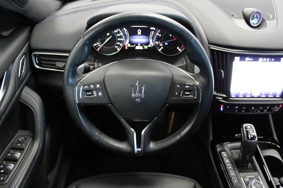Maserati Levante - Afbeelding 12 van 30