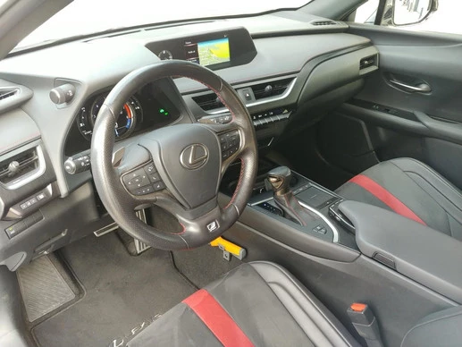 Lexus UX - Afbeelding 13 van 27