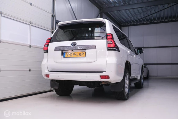 Toyota Land Cruiser - Afbeelding 3 van 30