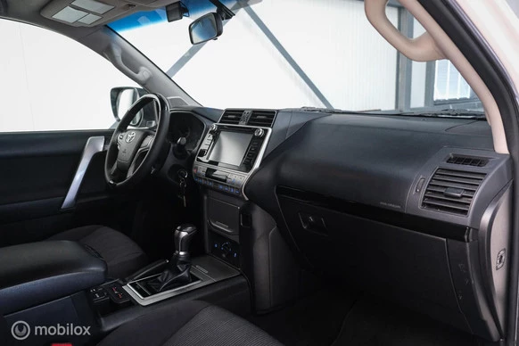 Toyota Land Cruiser - Afbeelding 8 van 30