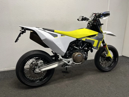 Husqvarna 701 Supermoto - Afbeelding 5 van 22