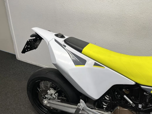 Husqvarna 701 Supermoto - Afbeelding 12 van 22