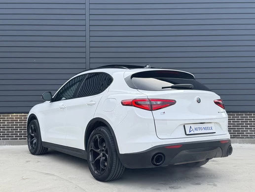 Alfa Romeo Stelvio - Afbeelding 3 van 30