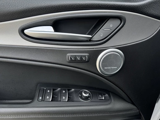Alfa Romeo Stelvio - Afbeelding 13 van 30