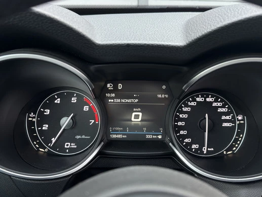 Alfa Romeo Stelvio - Afbeelding 16 van 30