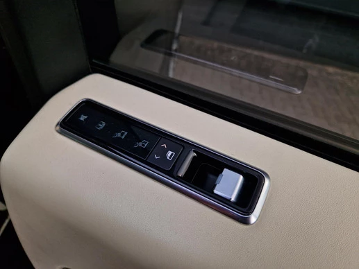 Land Rover Range Rover - Afbeelding 18 van 30