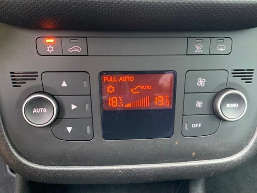 Fiat Punto - Afbeelding 10 van 30