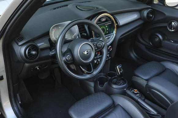 MINI Cooper Cabrio - Afbeelding 3 van 30