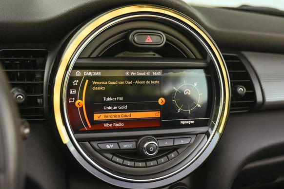 MINI Cooper Cabrio - Afbeelding 21 van 30