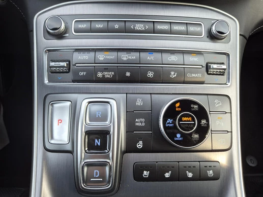 Hyundai Santa Fe - Afbeelding 14 van 30