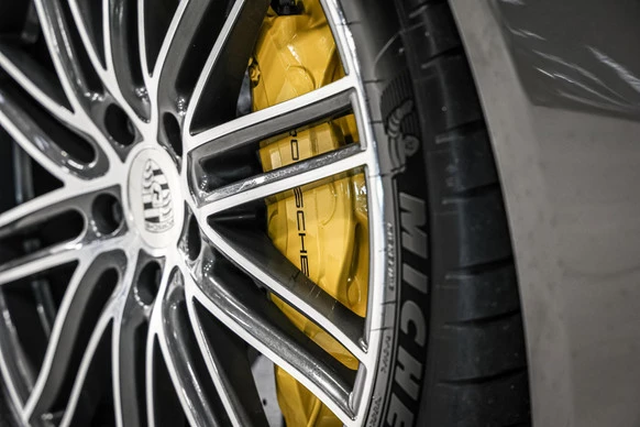 Porsche Panamera - Afbeelding 19 van 30