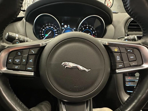 Jaguar F-PACE - Afbeelding 10 van 25